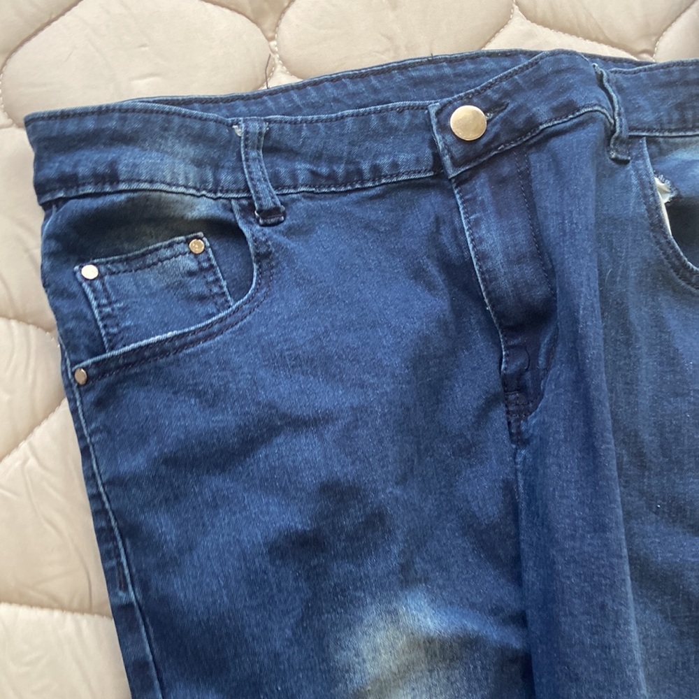 Pants - Picture 2 of 4